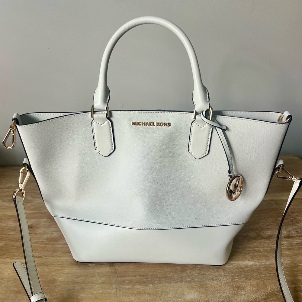 Michael Kors large hand bag/cross body purse